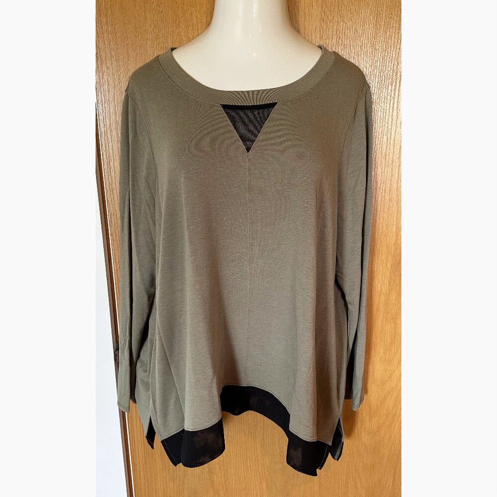 NWOT Lane Bryant Livi long sleeve tunic
